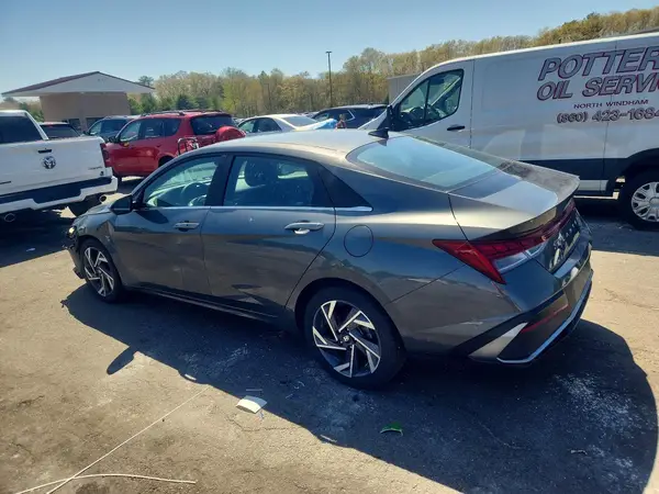 KMHLS4DG5SU897166 2025 HYUNDAI ELANTRA - Image 2