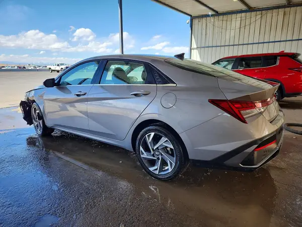 KMHLS4DG5SU897510 2025 HYUNDAI ELANTRA - Image 2