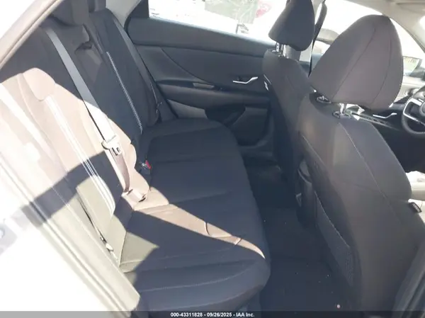KMHLS4DG5SU913849 2025 HYUNDAI ELANTRA - Image 8