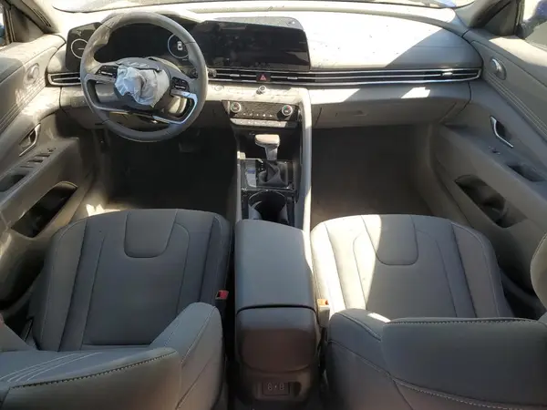 KMHLS4DG5SU921076 2025 HYUNDAI ELANTRA - Image 8