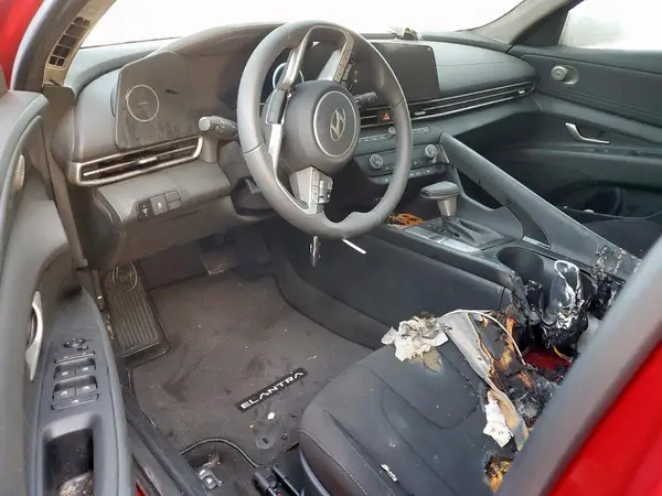 KMHLS4DG5SU953333 2025 HYUNDAI ELANTRA - Image 8