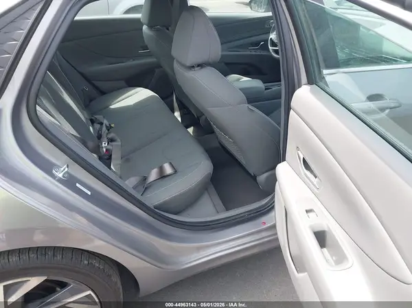 KMHLS4DG5SU974358 2025 HYUNDAI ELANTRA - Image 8