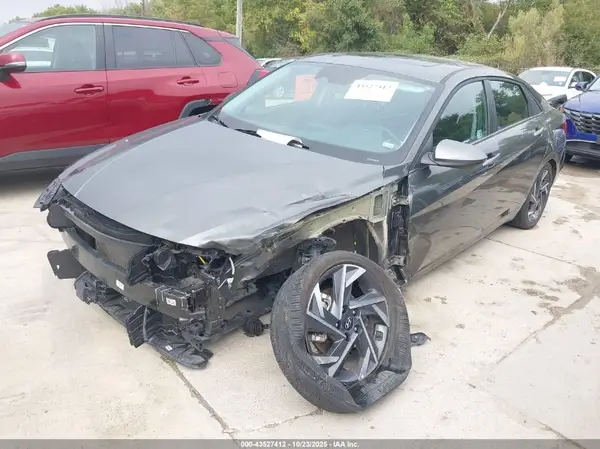 KMHLS4DG5SU974859 2025 HYUNDAI ELANTRA - Image 2