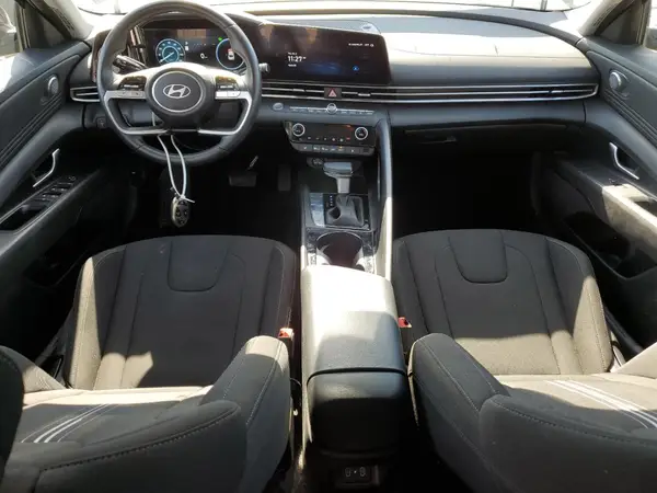 KMHLS4DG6RU696709 2024 HYUNDAI ELANTRA - Image 8