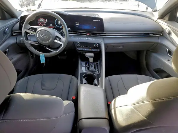 KMHLS4DG6RU700113 2024 HYUNDAI ELANTRA - Image 8