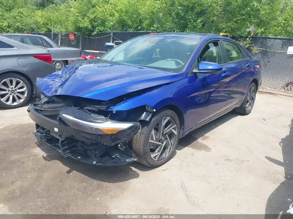 KMHLS4DG6RU701049 2024 HYUNDAI ELANTRA - Image 2