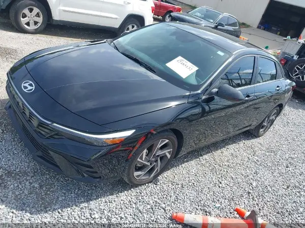 KMHLS4DG6RU717543 2024 HYUNDAI ELANTRA - Image 2