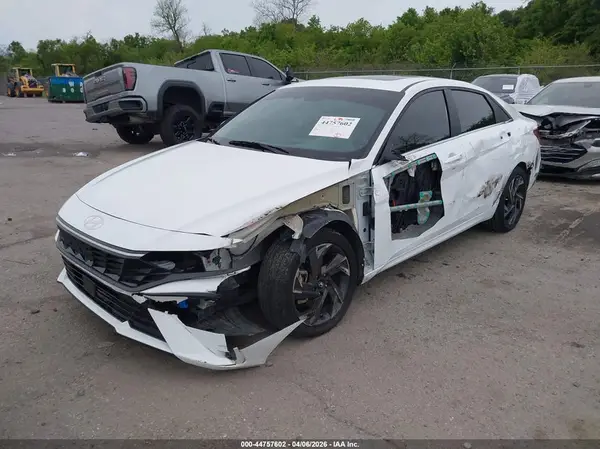 KMHLS4DG6RU721057 2024 HYUNDAI ELANTRA - Image 2