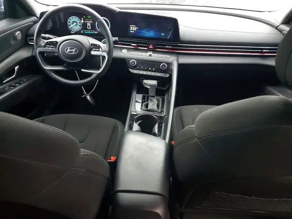 KMHLS4DG6RU752180 2024 HYUNDAI ELANTRA - Image 8