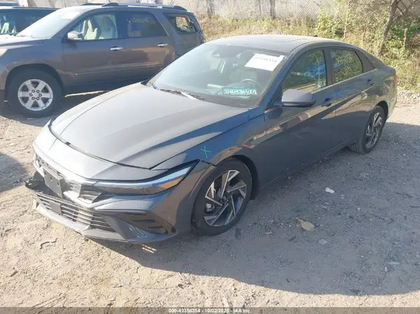 KMHLS4DG6RU758142 2024 HYUNDAI ELANTRA - Image 2