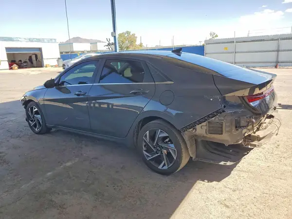 KMHLS4DG6RU758951 2024 HYUNDAI ELANTRA - Image 2