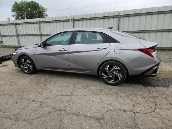 KMHLS4DG6RU780724 2024 HYUNDAI ELANTRA - Image 2