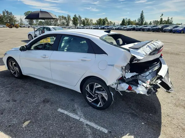 KMHLS4DG6RU787088 2024 HYUNDAI ELANTRA - Image 2