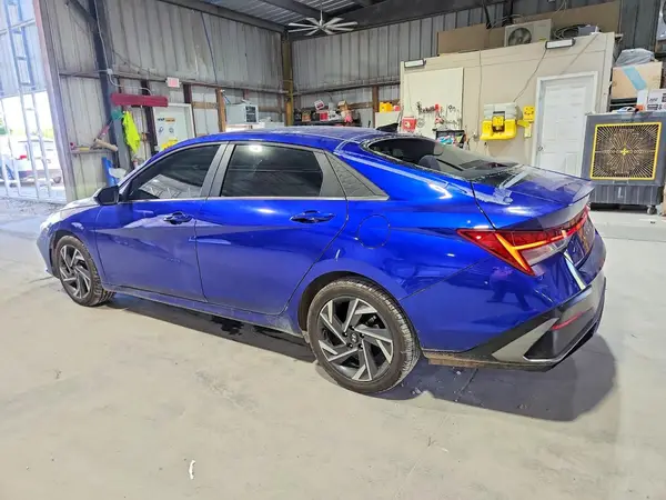 KMHLS4DG6RU791352 2024 HYUNDAI ELANTRA - Image 2