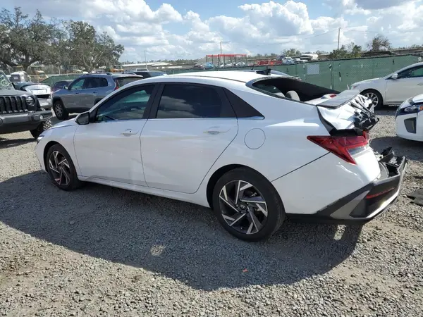 KMHLS4DG6RU807307 2024 HYUNDAI ELANTRA - Image 2