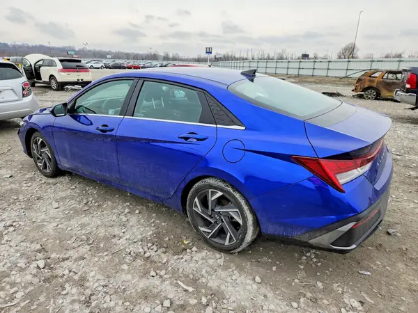 KMHLS4DG6RU811261 2024 HYUNDAI ELANTRA - Image 2