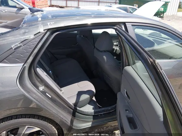 KMHLS4DG6RU825077 2024 HYUNDAI ELANTRA - Image 8
