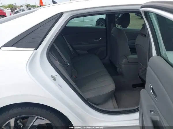 KMHLS4DG6RU837164 2024 HYUNDAI ELANTRA - Image 8