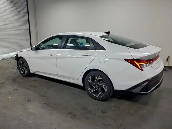 KMHLS4DG6SU003868 2025 HYUNDAI ELANTRA - Image 2