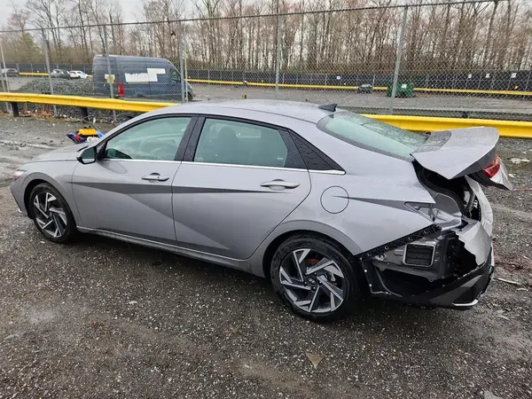 KMHLS4DG6SU017964 2025 HYUNDAI ELANTRA - Image 2