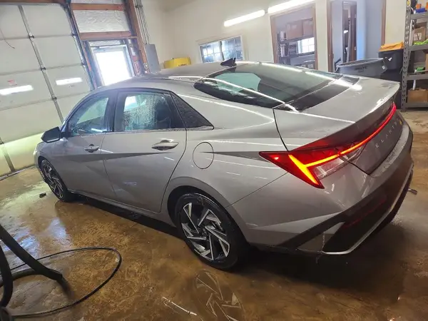KMHLS4DG6SU025451 2025 HYUNDAI ELANTRA - Image 2
