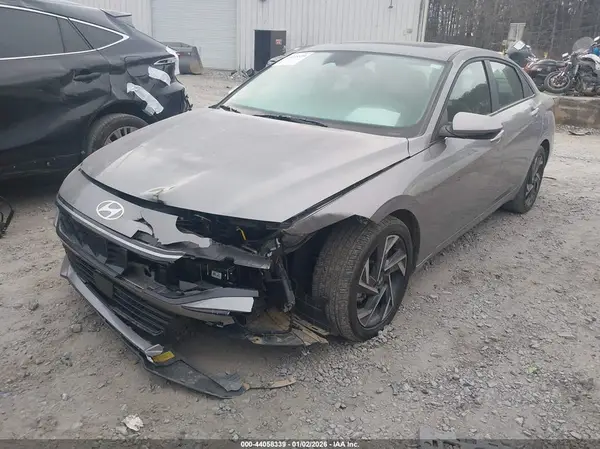KMHLS4DG6SU852673 2025 HYUNDAI ELANTRA - Image 2