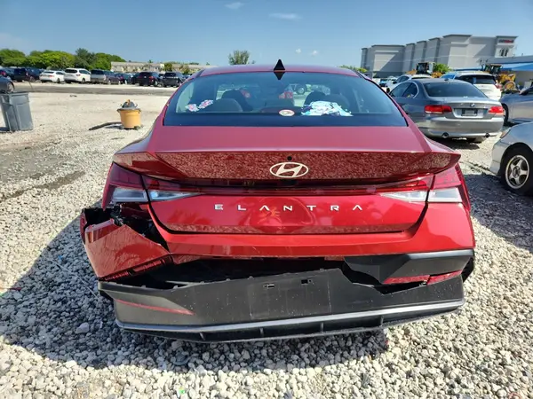 2025 HYUNDAI ELANTRA auction photo 6