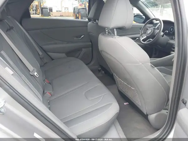 KMHLS4DG6SU883101 2025 HYUNDAI ELANTRA - Image 8