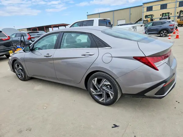 KMHLS4DG6SU905243 2025 HYUNDAI ELANTRA - Image 2