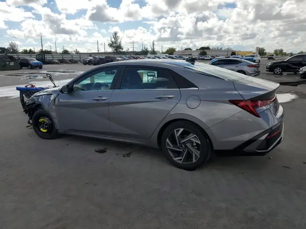 KMHLS4DG6SU922608 2025 HYUNDAI ELANTRA - Image 2