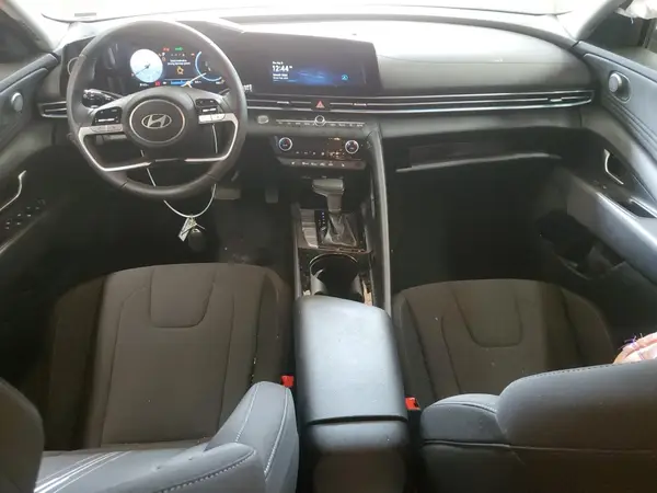 KMHLS4DG6SU936654 2025 HYUNDAI ELANTRA - Image 8
