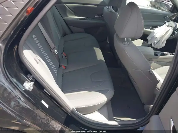 KMHLS4DG6SU942468 2025 HYUNDAI ELANTRA - Image 8