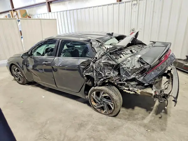 KMHLS4DG6SU943930 2025 HYUNDAI ELANTRA - Image 2