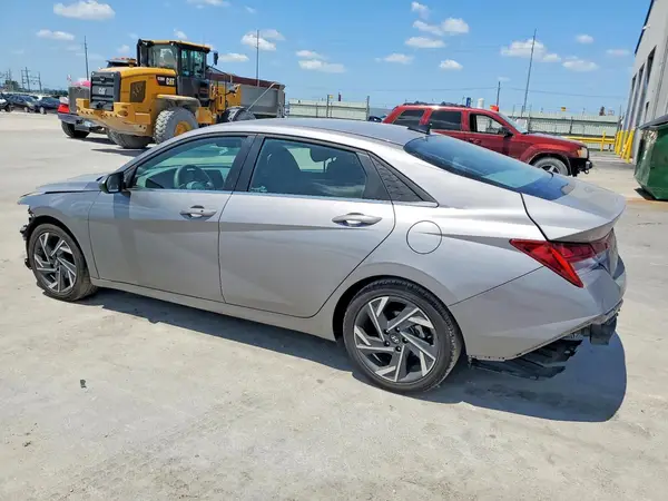 KMHLS4DG6SU951395 2025 HYUNDAI ELANTRA - Image 2