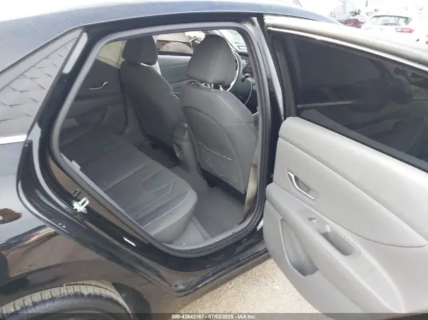 KMHLS4DG6SU952157 2025 HYUNDAI ELANTRA - Image 8