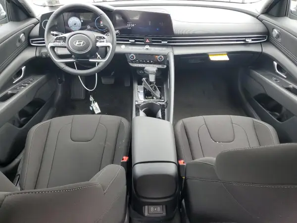KMHLS4DG6SU972182 2025 HYUNDAI ELANTRA - Image 8