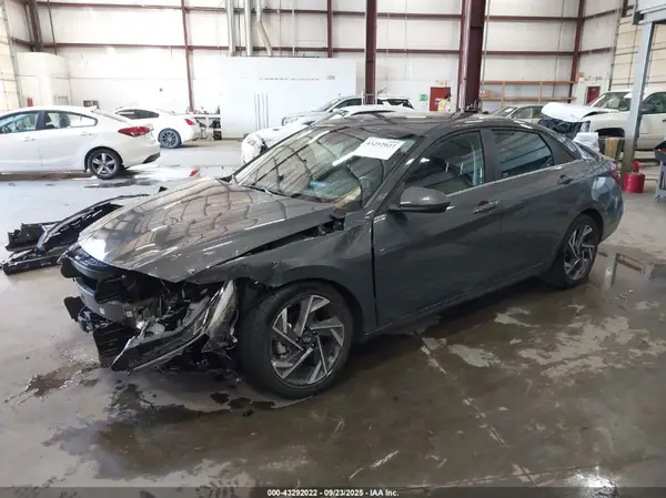 KMHLS4DG6SU977625 2025 HYUNDAI ELANTRA - Image 2
