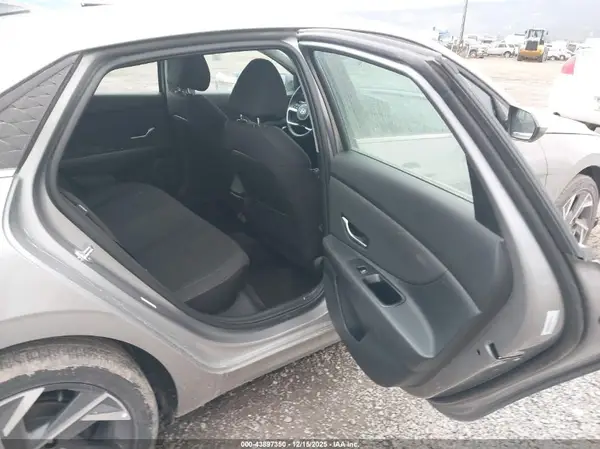 KMHLS4DG6SU985384 2025 HYUNDAI ELANTRA - Image 8