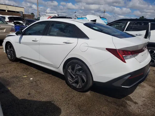 KMHLS4DG6SU988107 2025 HYUNDAI ELANTRA - Image 2