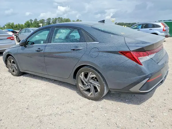KMHLS4DG7RU646241 2024 HYUNDAI ELANTRA - Image 2