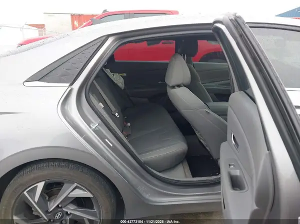 KMHLS4DG7RU650029 2024 HYUNDAI ELANTRA - Image 8
