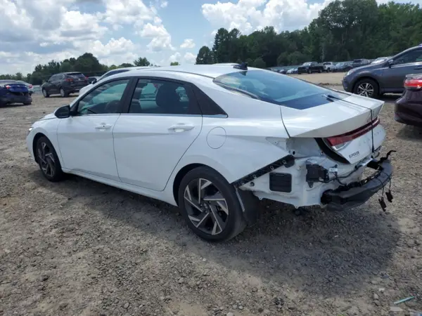 KMHLS4DG7RU673472 2024 HYUNDAI ELANTRA - Image 2