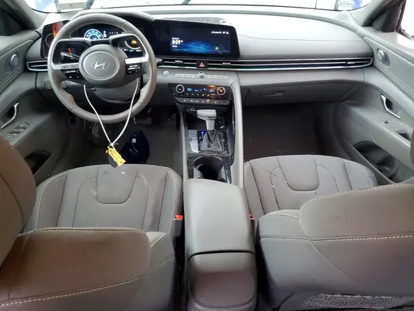 KMHLS4DG7RU677389 2024 HYUNDAI ELANTRA - Image 8