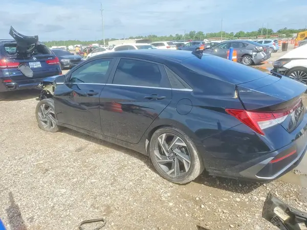 KMHLS4DG7RU681264 2024 HYUNDAI ELANTRA - Image 2