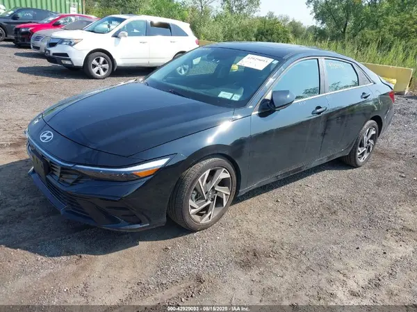 KMHLS4DG7RU716143 2024 HYUNDAI ELANTRA - Image 2