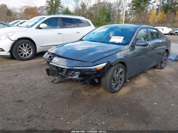 KMHLS4DG7RU726865 2024 HYUNDAI ELANTRA - Image 2