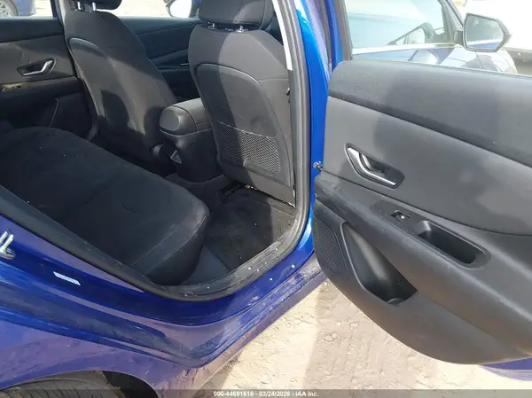 KMHLS4DG7RU733878 2024 HYUNDAI ELANTRA - Image 8