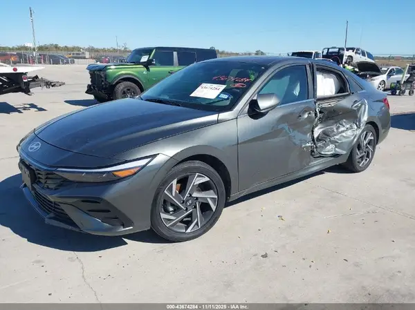 KMHLS4DG7RU745478 2024 HYUNDAI ELANTRA - Image 2