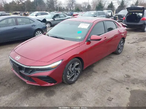 KMHLS4DG7RU747425 2024 HYUNDAI ELANTRA - Image 2