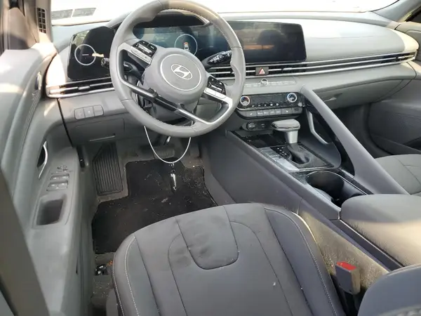 KMHLS4DG7RU748901 2024 HYUNDAI ELANTRA - Image 8
